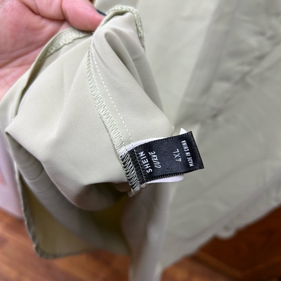 Dress - Picture 5 of 7